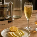 Poiré alcool : verre de poiré et eau-de-vie de poire