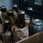 Conservation bière artisanale : bouteilles et canettes au froid, arômes préservés